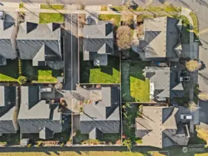 Outline shows the approximate boundaries of the property - the entry driveway off Dennis Way to the nice protected home in back. No street noise or cars.