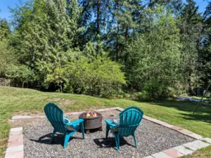 Lovely fire pit area to enjoy those summer nights!