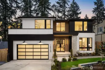 Stunning NW Contemporary home by boutique builder Belle Crown Homes
