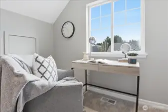 Quiet office with partial view on upper level