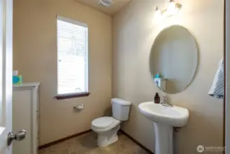 1/2 bath powder room