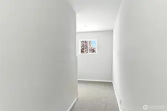 Small bonus/office space