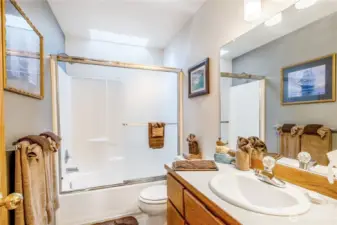 Full guest bath on the second level