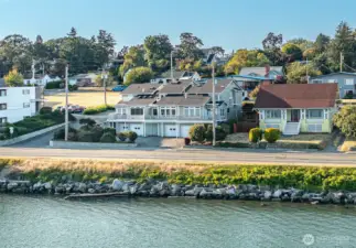 The ocean in your front yard!