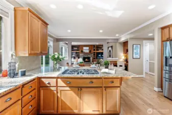 Great room including eating area.