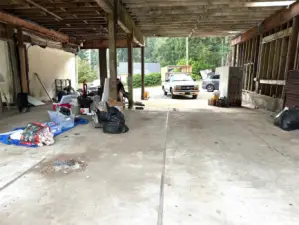 Large carport attached to the main home. Be cautious.