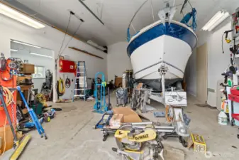 Inside garage Bay Of Shop