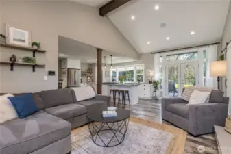 Vaulted ceiling, built-in speakers and beautiful architectural elements