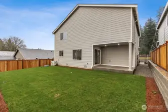 Disclaimer- Photos are of another Warren-2448 floor plan from a previous community, photos are for illustrative purposes only. Finishes, flooring, upgrades, or other features may vary. Cov'd patio on all Warren floor plans, backyard size will vary  with lot sizes.