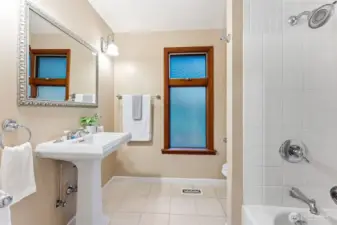 upstairs main bathroom