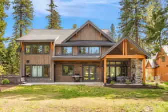 Year-round enjoyment at one of the most coveted communities in the PNW.