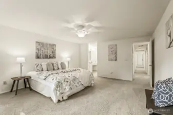 King sized primary suite