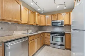 Stainless steel appliances all stay