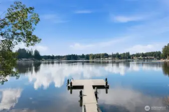 Private access rights to lake dock.