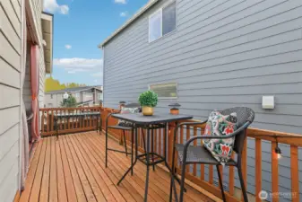 Deck looking towards SE 293rd St.