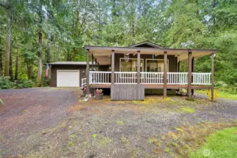 Circular Driveway!