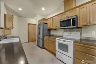 Another view of the kitchen.