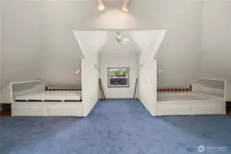 3rd Floor Bonus Room
