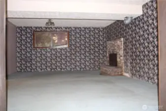 Bonus Room Downstairs