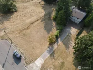 Birds-eye view. The house is located way off the road giving you plenty of privacy!