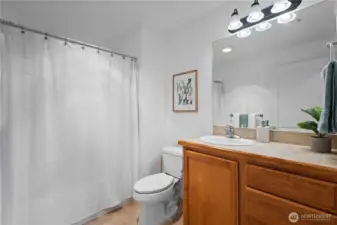 2nd bathroom
