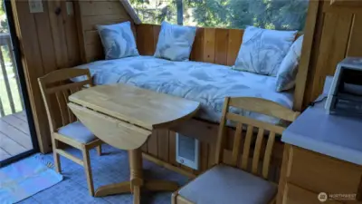 Eating / sleeping area