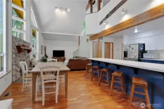 Super bright home with vaulted ceiling    and a desirable great room layout.
