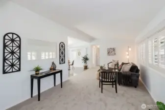 Open concept floor plan great for entertaining.