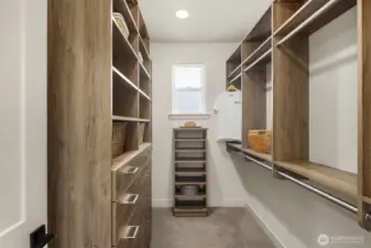 primary walk in closet