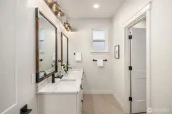 2nd bath on upper level (3rd floor)