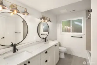 main/lower level bath