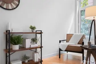 Large reading nook. Multiple uses for this space.