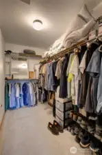 Walk-in Closet
