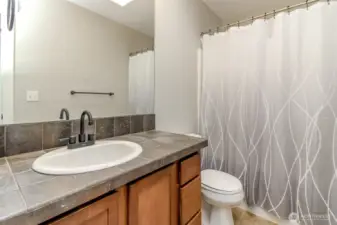 bathroom  (upper)