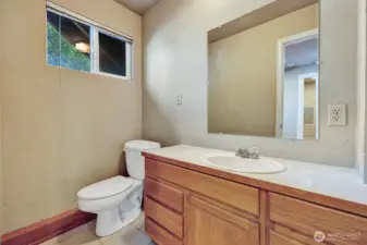 1/2 bath in office