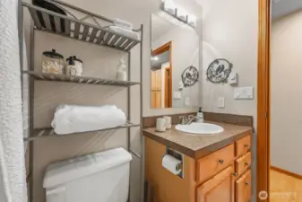 Room for storing towels and toiletries