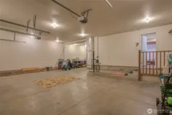 Oversized 3-Car Garage