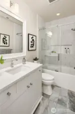 Full bathroom next to the 4th bedroom.