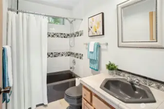 Upstairs full bath.