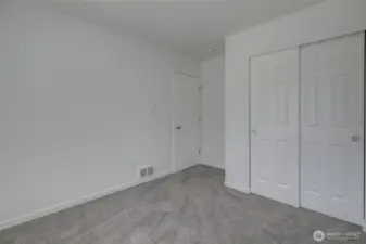 Second bedroom.