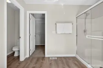 Ensuite with separate water closet and walk-in shower