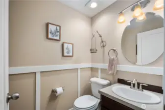 Downstairs guest bath.