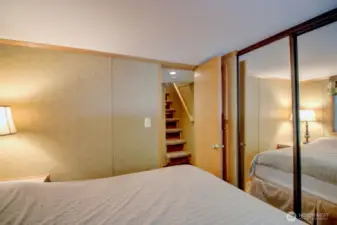 Storage in the bedroom