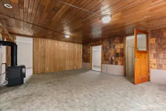 2nd living/family room.