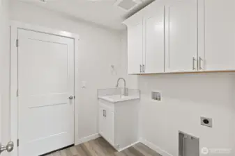 Photos of home previously built, same 1438 floor plan. Photos my show additional upgrades not included in this home. Buyer to verify all details.