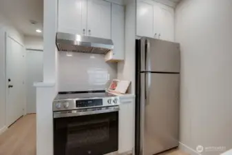 Freshly remodeled kitchen.