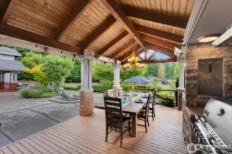 Covered Outdoor Kitchen