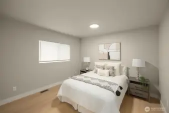 Primary suite w/ ensuite bath.