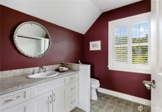 Upstairs full bath