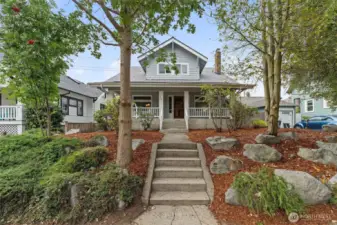 Welcome to the charming craftsman in an oak grove at 3009 N 22nd!